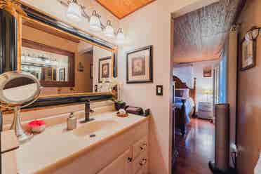 Master King Sweet Bdrm.w/Priv Bath