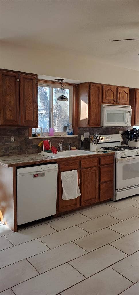 Large Furnished room