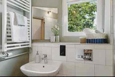 Newly Renovated studio apartment