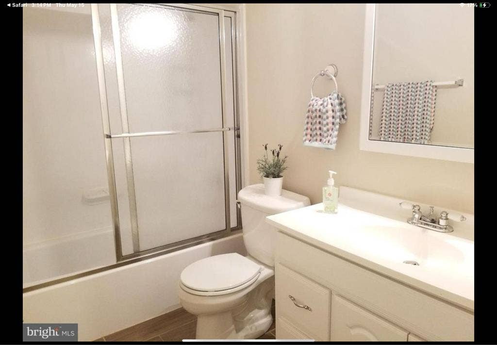 Room for rent in town home.