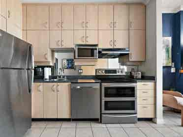 Studio 1 Bath Apartment