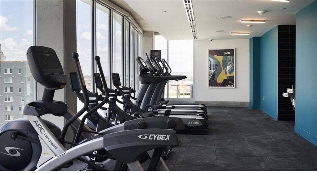 Subleasing a room- bills included!