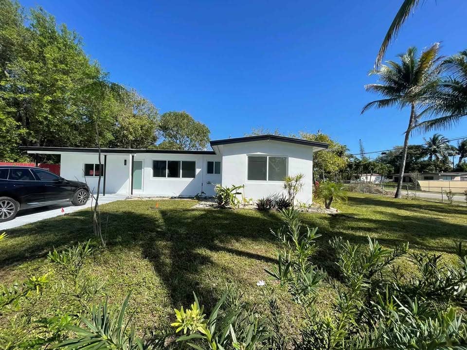 Looking for Roommates!