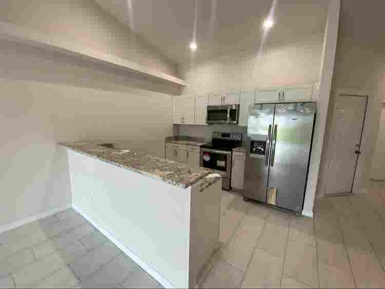 BRAND NEW DUPLEX. MOVE IN AUGUST 1