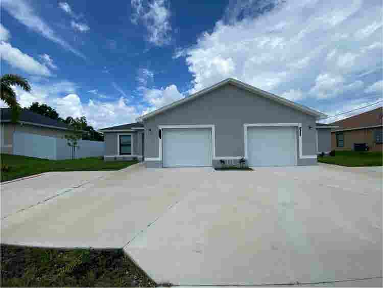 BRAND NEW DUPLEX. MOVE IN AUGUST 1