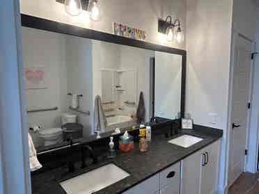 w/ detached garage, ADA unit!