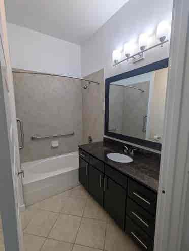 Room for Rent w/ -FOOT CEILINGS!