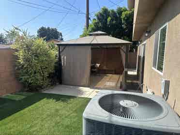Bdrm avail in lrg house next to BUR