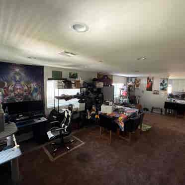 Bdrm avail in lrg house next to BUR