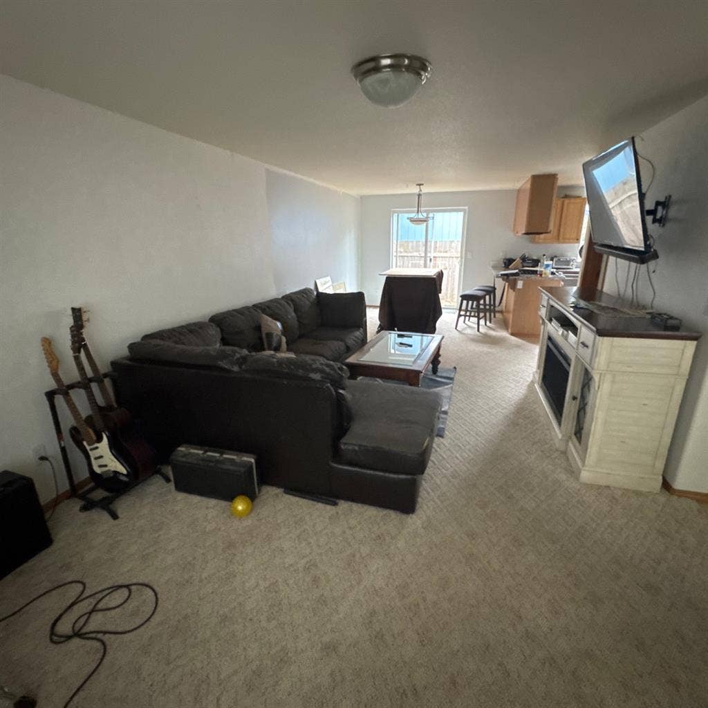1 bedroom shared bathroom