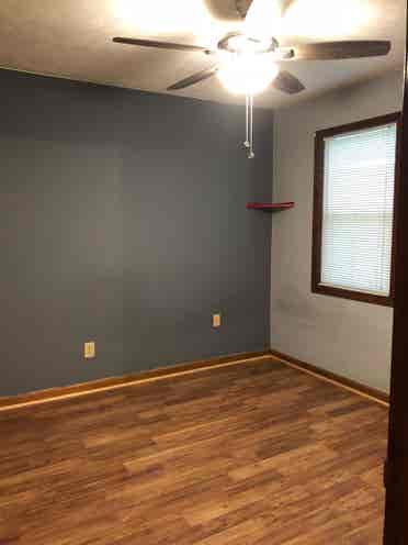 Looking for 2 roommates in Kennesaw