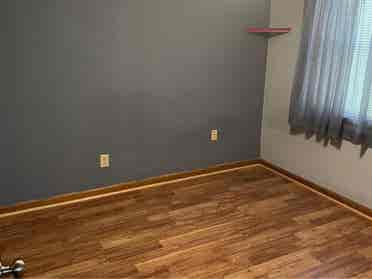 Looking for 2 roommates in Kennesaw