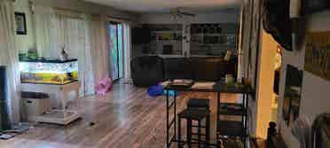 Roommate wanted 😊