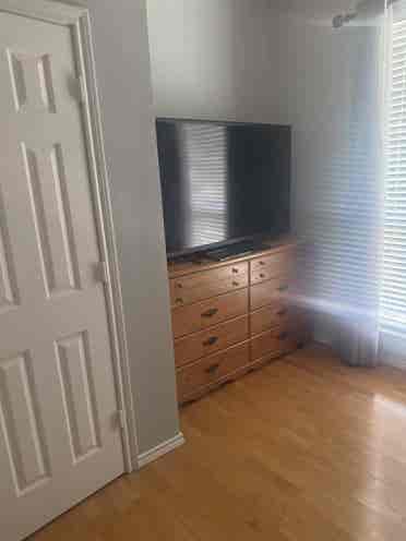 Seeking roommate in Frisco!