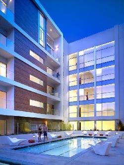 Lux, Furnished Room+Bath in HWood