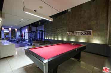 Lux, Furnished Room+Bath in HWood