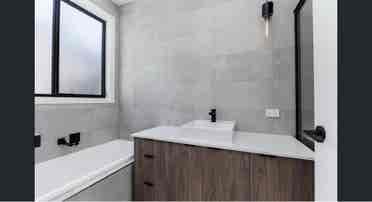 📢 
Room Available in Greenacres 🏡