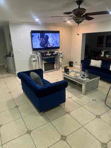 Room for Rent near Aventura Mall