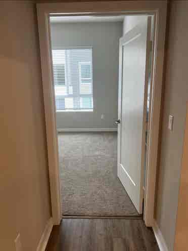 Room For Rent $