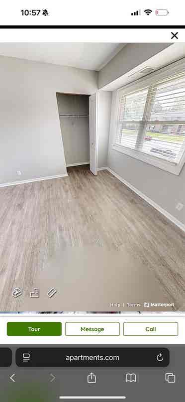 looking for a roommate