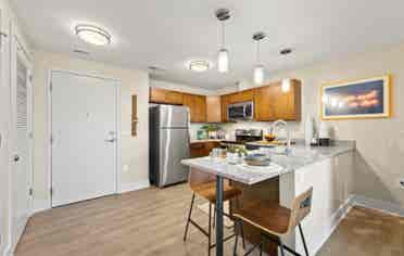 ASPEN HEIGHTS TOWSON SUMMER SUBLET