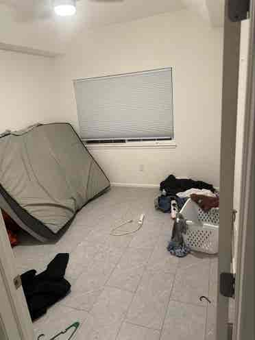 Room to rent