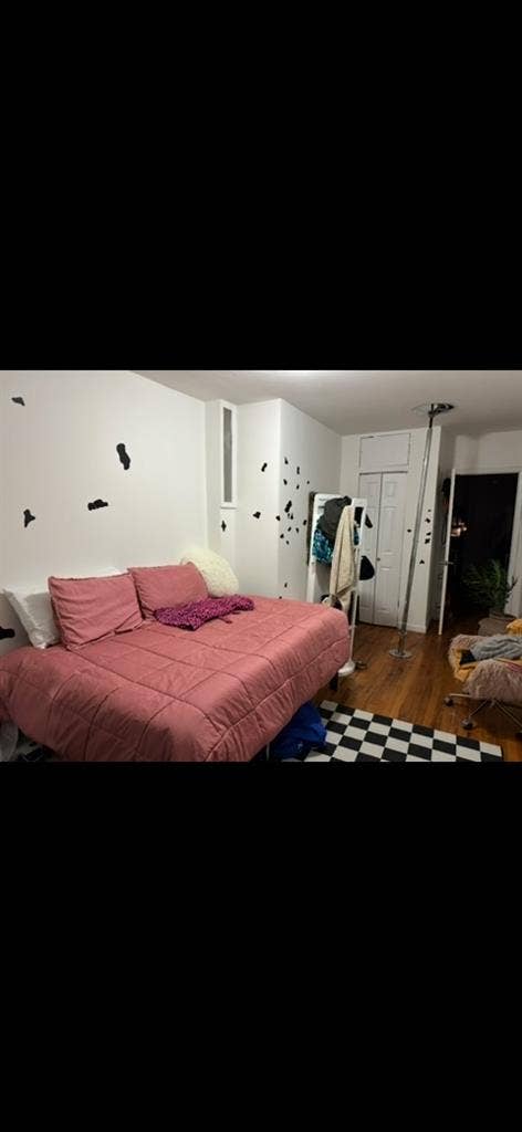 Seeking Roomate