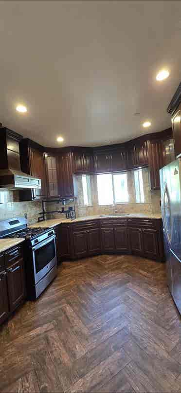 Rooms for rent in large home