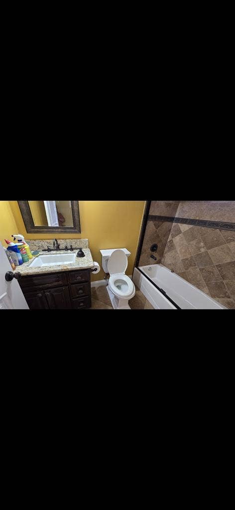 Rooms for rent in large home