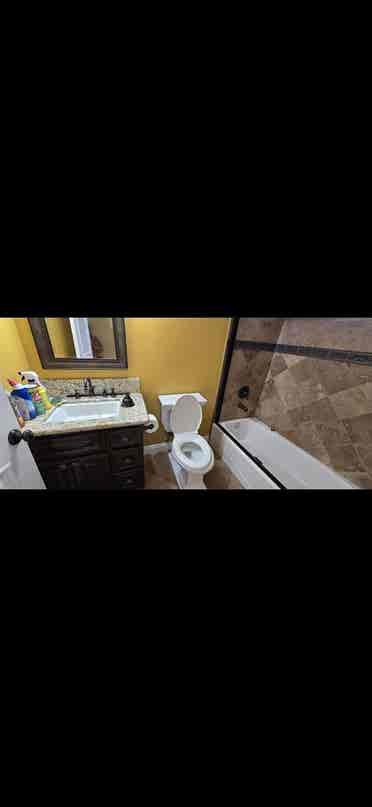 Rooms for rent in large home