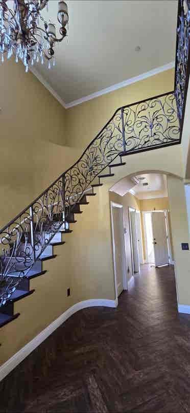 Rooms for rent in large home