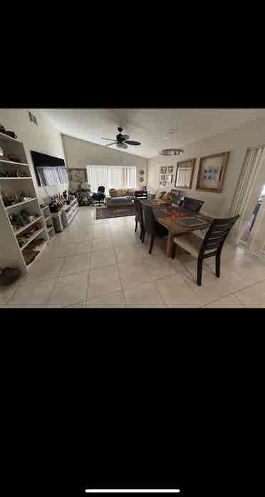 Private Room for Rent in Sunrise