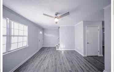 Room available in townhouse