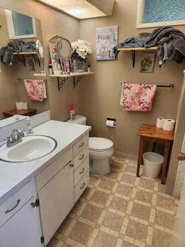 Furnished Room w/ Bed, Pet-Friendly