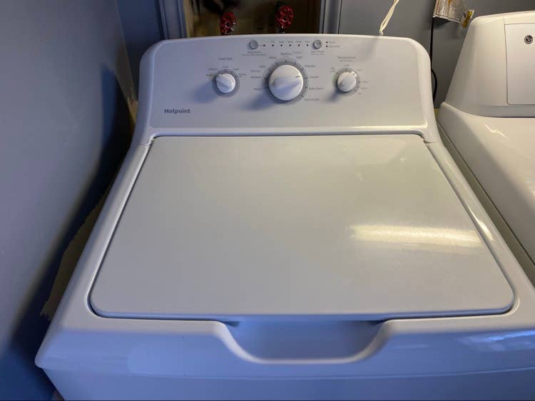 ROOM FOR RENT INCLUDES ALL