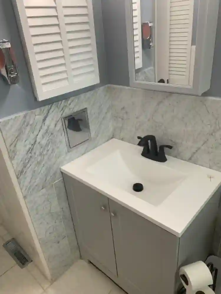 ROOM FOR RENT INCLUDES ALL