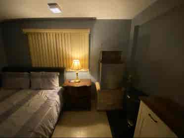 Extra large room private Entrance