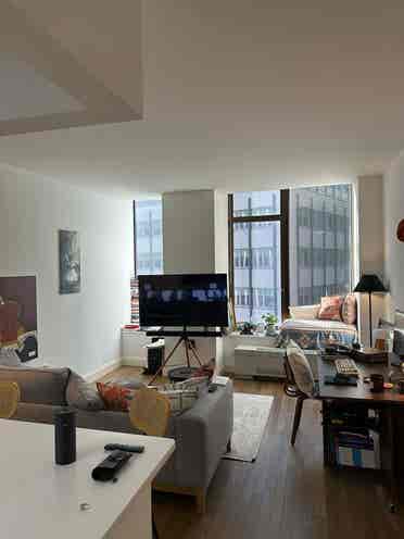 ✨Spacious Furnished Studio in FiDi✨