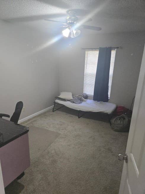 Room for rent in Deltona!!