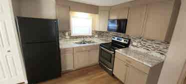 Looking for peaceful roommate