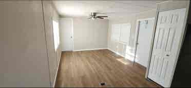 Looking for peaceful roommate