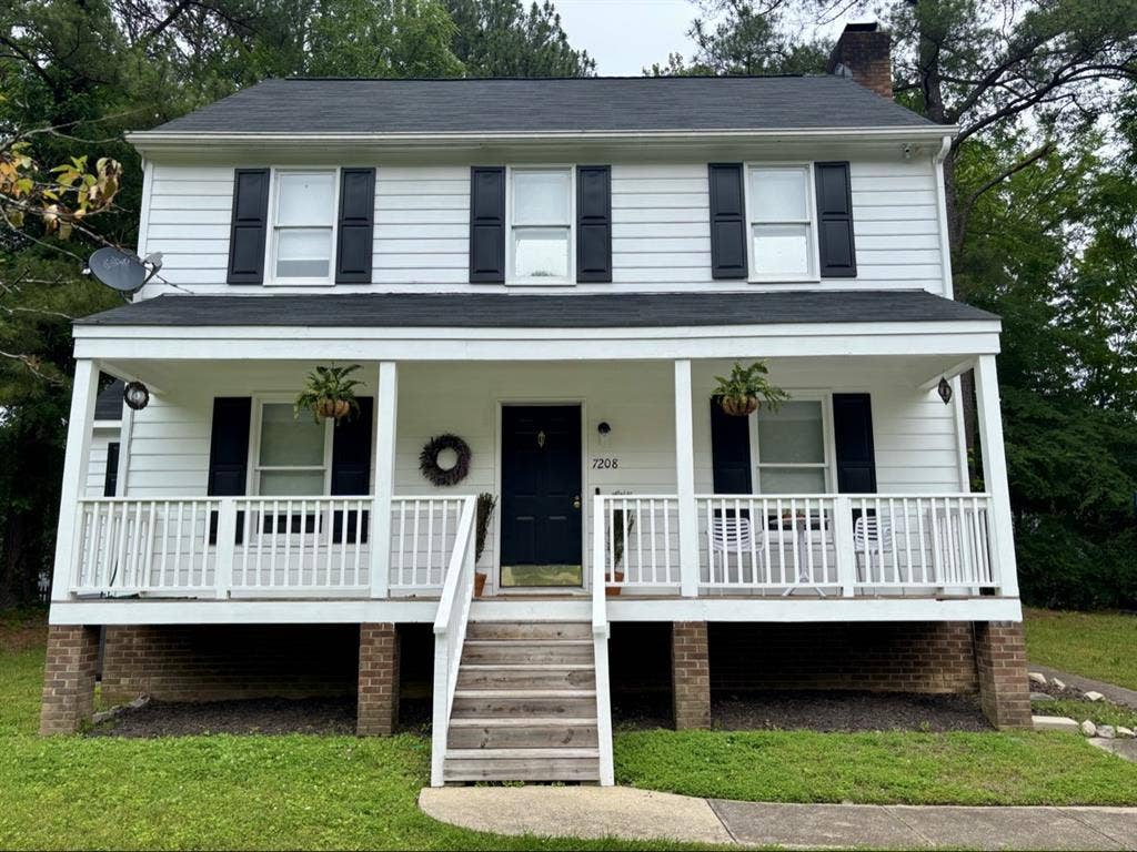 Room off Capital Blvd