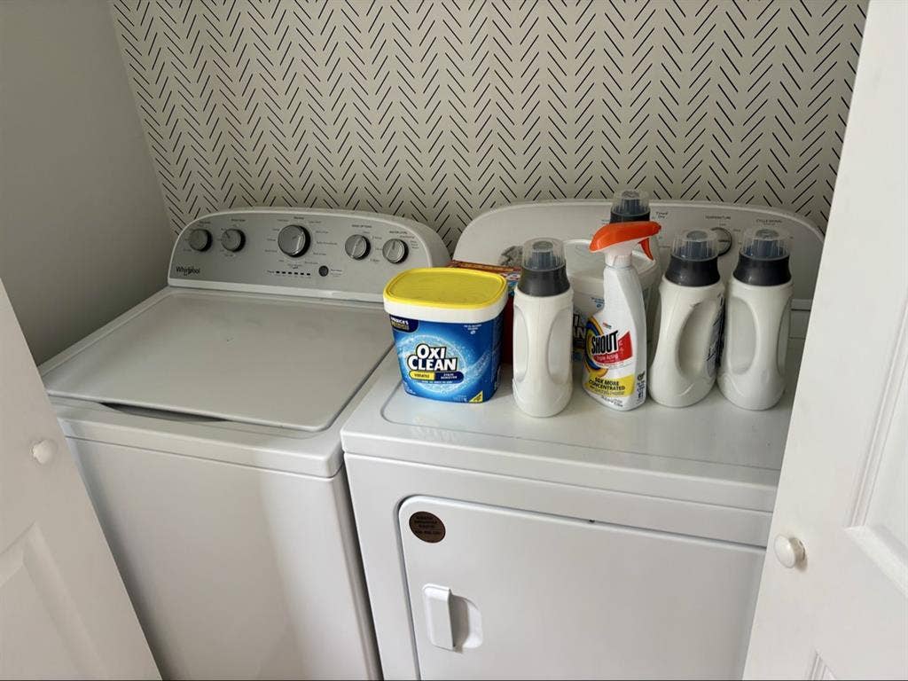Room off Capital Blvd