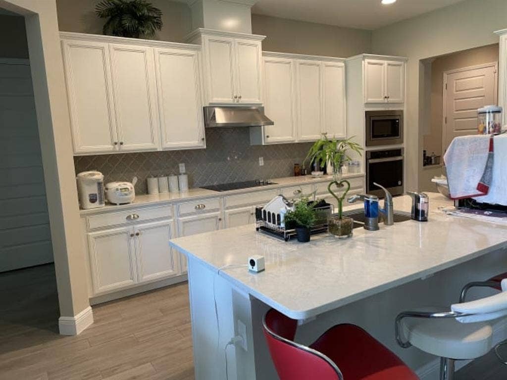 1 bedroom with ensuite private bath