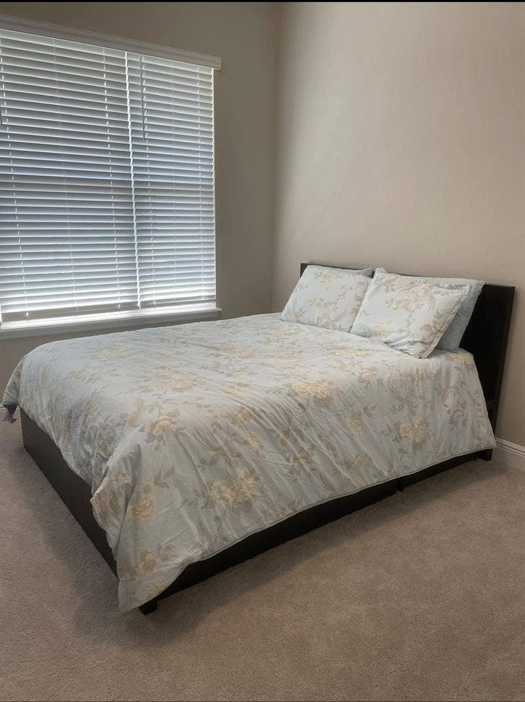1 bedroom with ensuite private bath