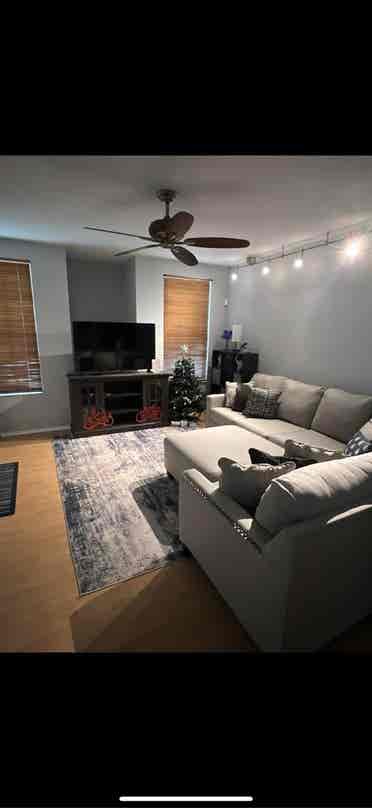 Looking for a Female roommate