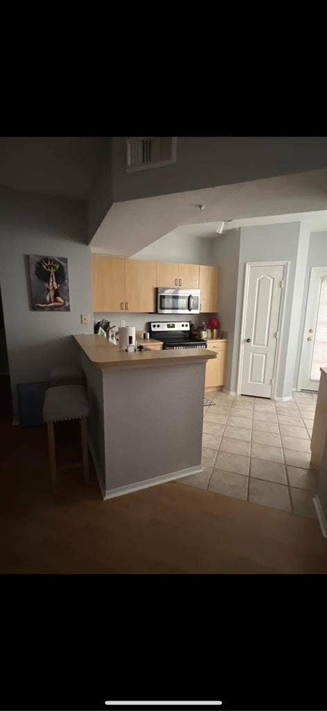 Looking for a Female roommate