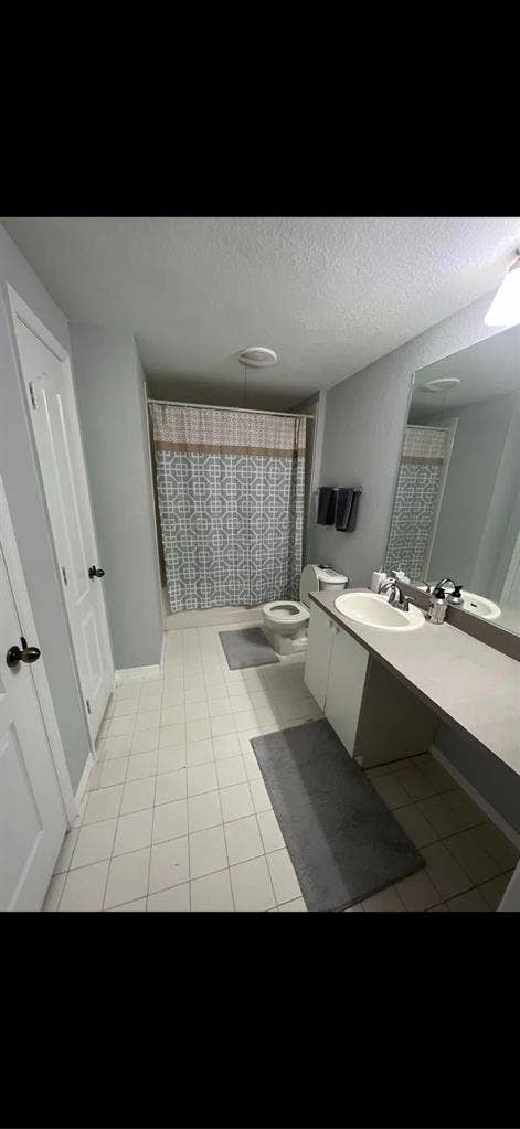 Looking for a Female roommate