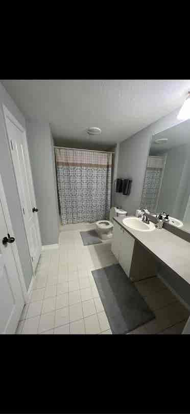 Looking for a Female roommate