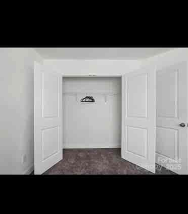Looking for a female roommate!!